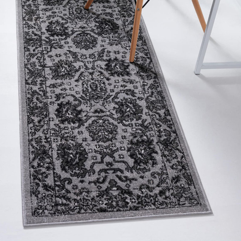 Floral Indoor Rug, Runner 2' x 6'1"