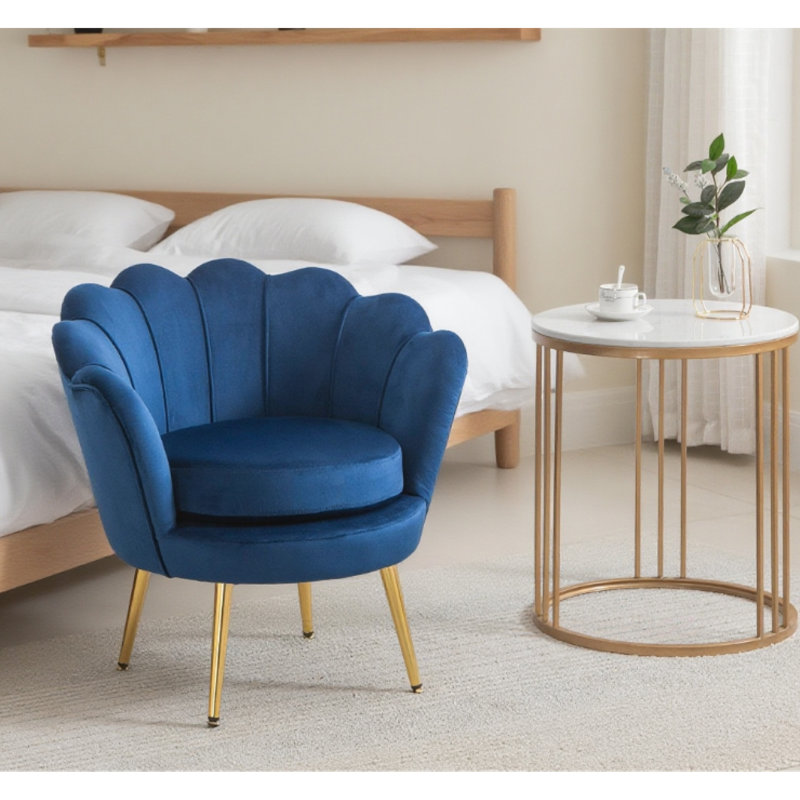 Chaise d'appoint luxueuse en velours, structure en acier, conception moderne de lotus pour la maison