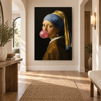 «Classic Girl Portrait Blowing Bubblegum», reproduction sur toile prête à être accrochée