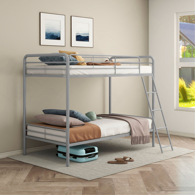 Lit superposé simple au-dessus de simple Long Beach, Twin