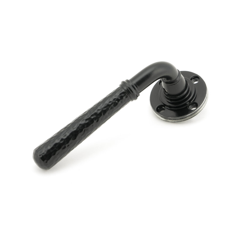Hammered Newbury Lever on Rose Set (Beehive), Black