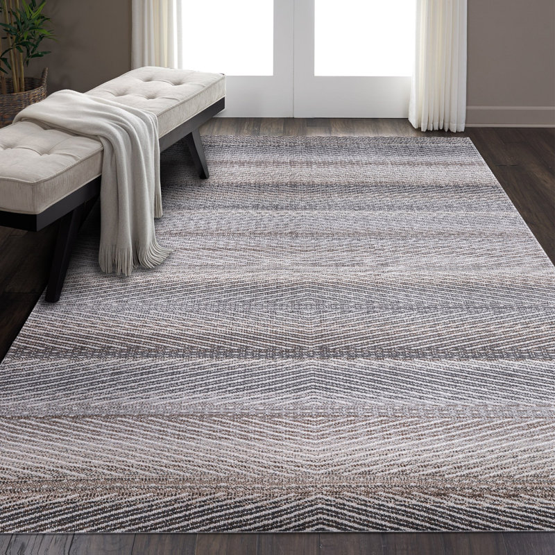 Tapis géométrique brun / ivoire / noir, Rectangle 7 pi 10 po x 10 pi 10 po