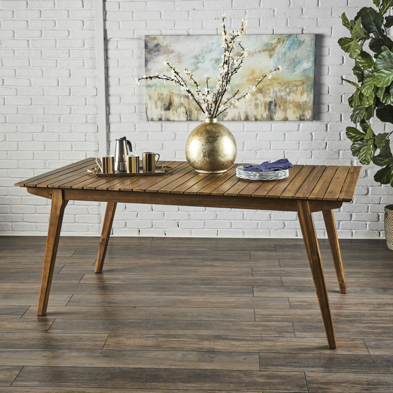 Table d'extérieur 69 po avec finition - fabriquée en bois pour un repas délicieux
