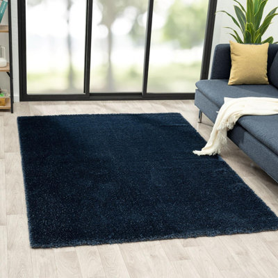 Tapis uni bleu marine en polypropylène tissé à la machine