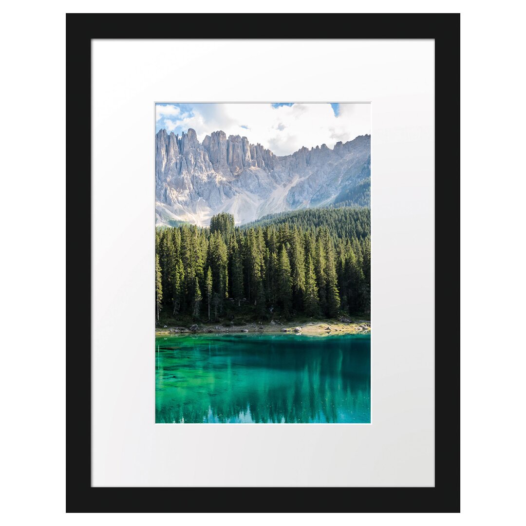 Gerahmtes Poster Wunderschöner klarer Bergsee