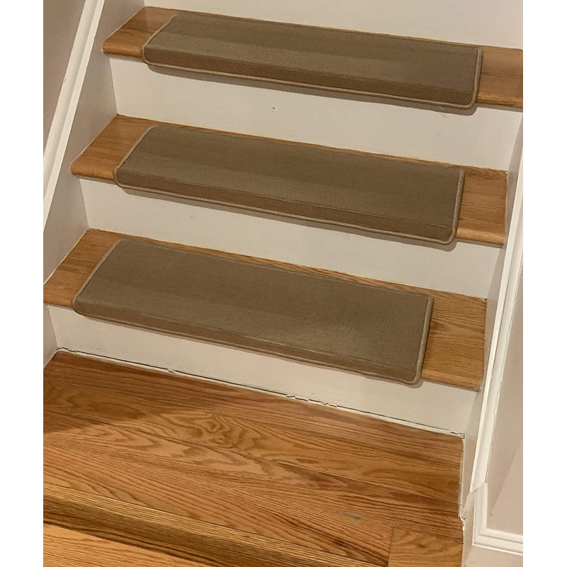 Tapis d'escalier Dagley Bullnose, Beige, Tapis de couloir 9 po x 2 pi 6 po