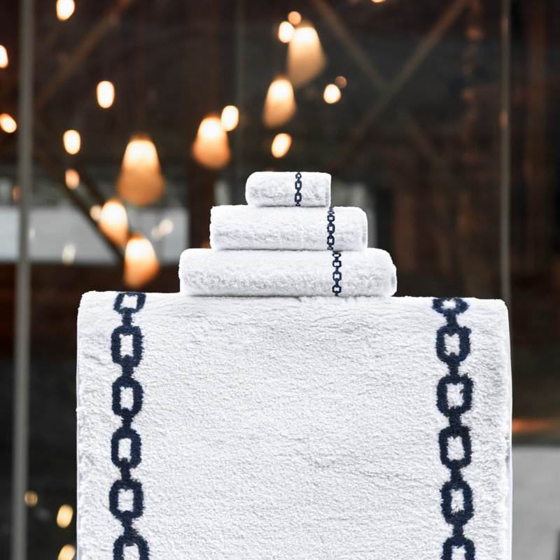Arcadia Bath Rug, 28" W x 47" L, White/Oxford