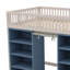Lit mezzanine double, équipé de deux unités de rangement à quatre niveaux et d'un rideau