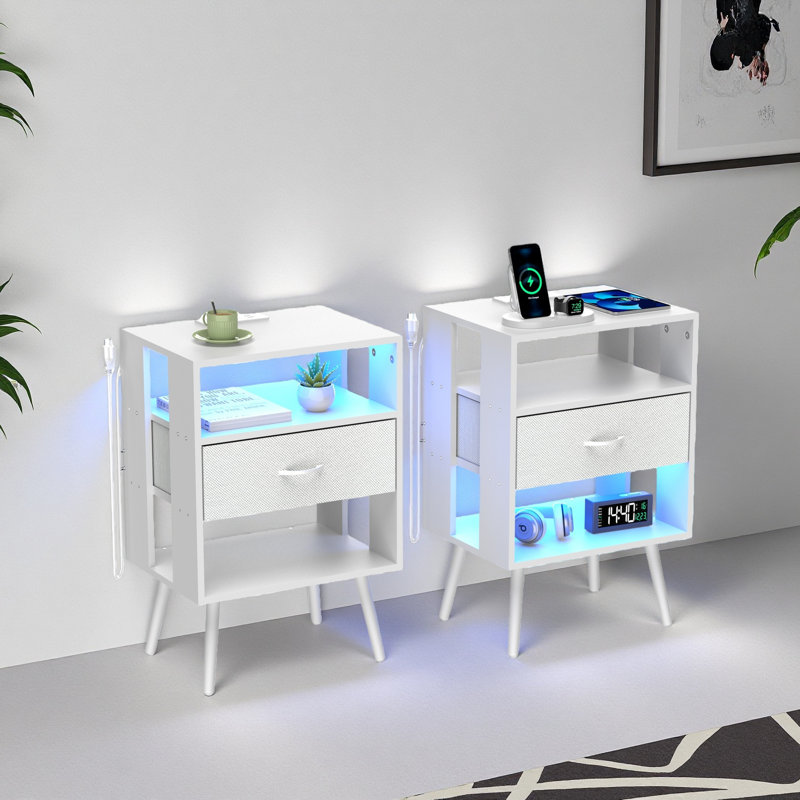 Ensemble de 2 tables de chevet modernes avec station de charge, tables de chevet avec éclairage DEL et tiroirs en tissu