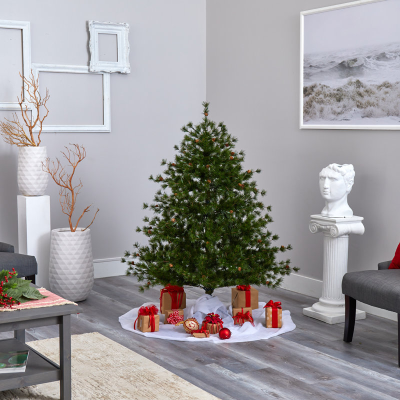 Lighted Artificial Christmas Tree, 5' H