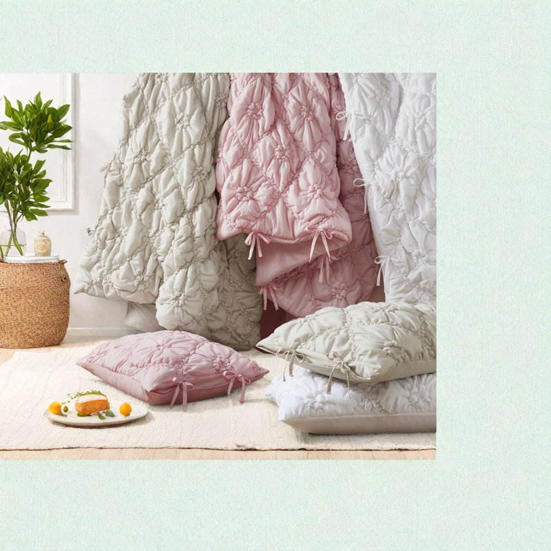 Cozy Floral Bedding Sets, Microfiber King Comforter, Vibe