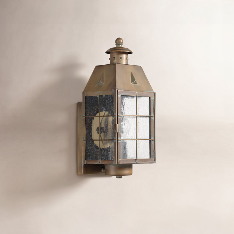 Nantucket Outdoor Wall Lantern