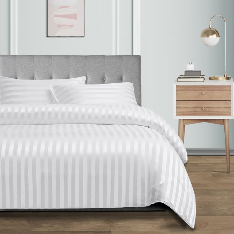 Microfibre 250 Thread Count Reversible Modern & Contemporary Reversible Duvet Cover Set, Kingsize, White