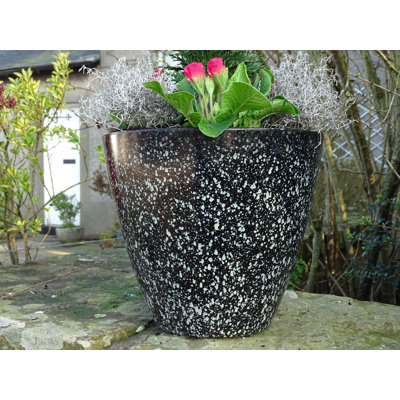 30Cm Alexaundrea Fusion Planter In Black with Grey Spots