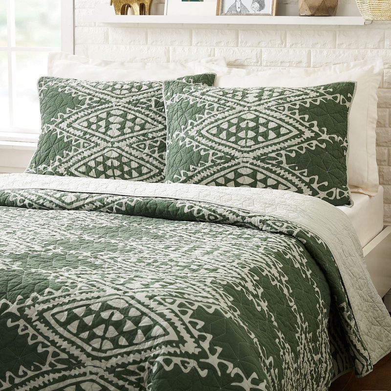 Aisha 100% Cotton Reversible Quilt Set – Sage Green Global-Inspired Boho Bedding, Twin XL + 1 Sham