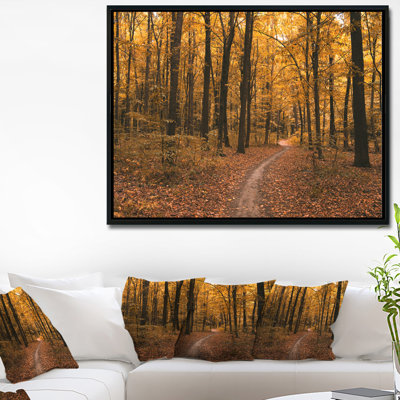 «Path in the Yellow Fall Forest», photographie encadrée sur toile