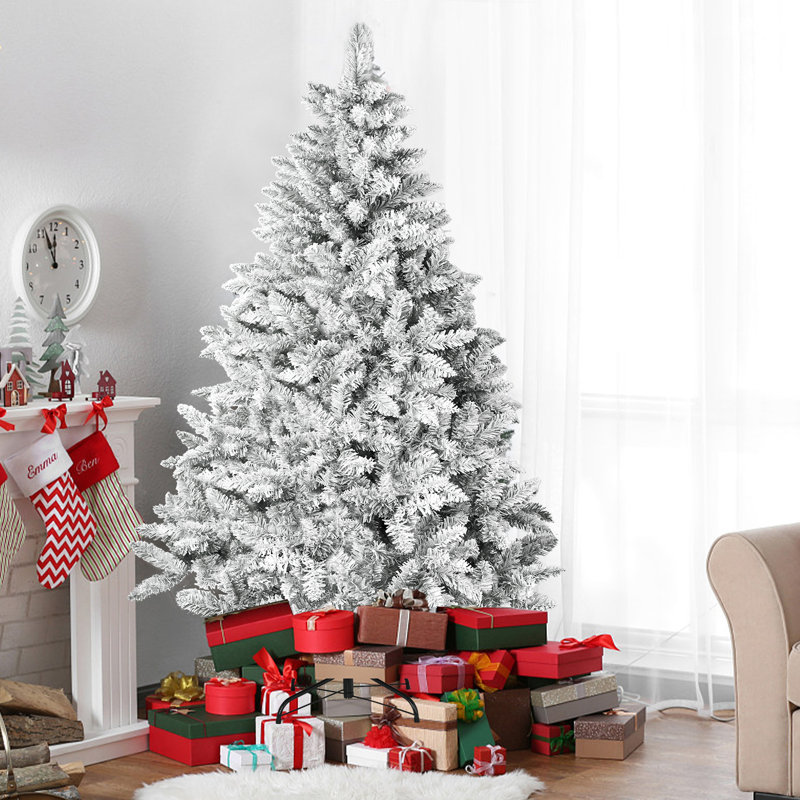 Arbre de Noël artificiel enneigé 6 pi / 7 pi avec base en métal, 6'