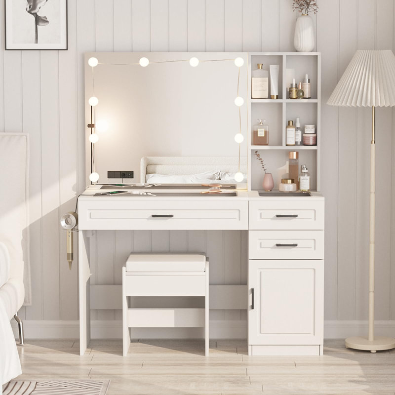 Vanity, White