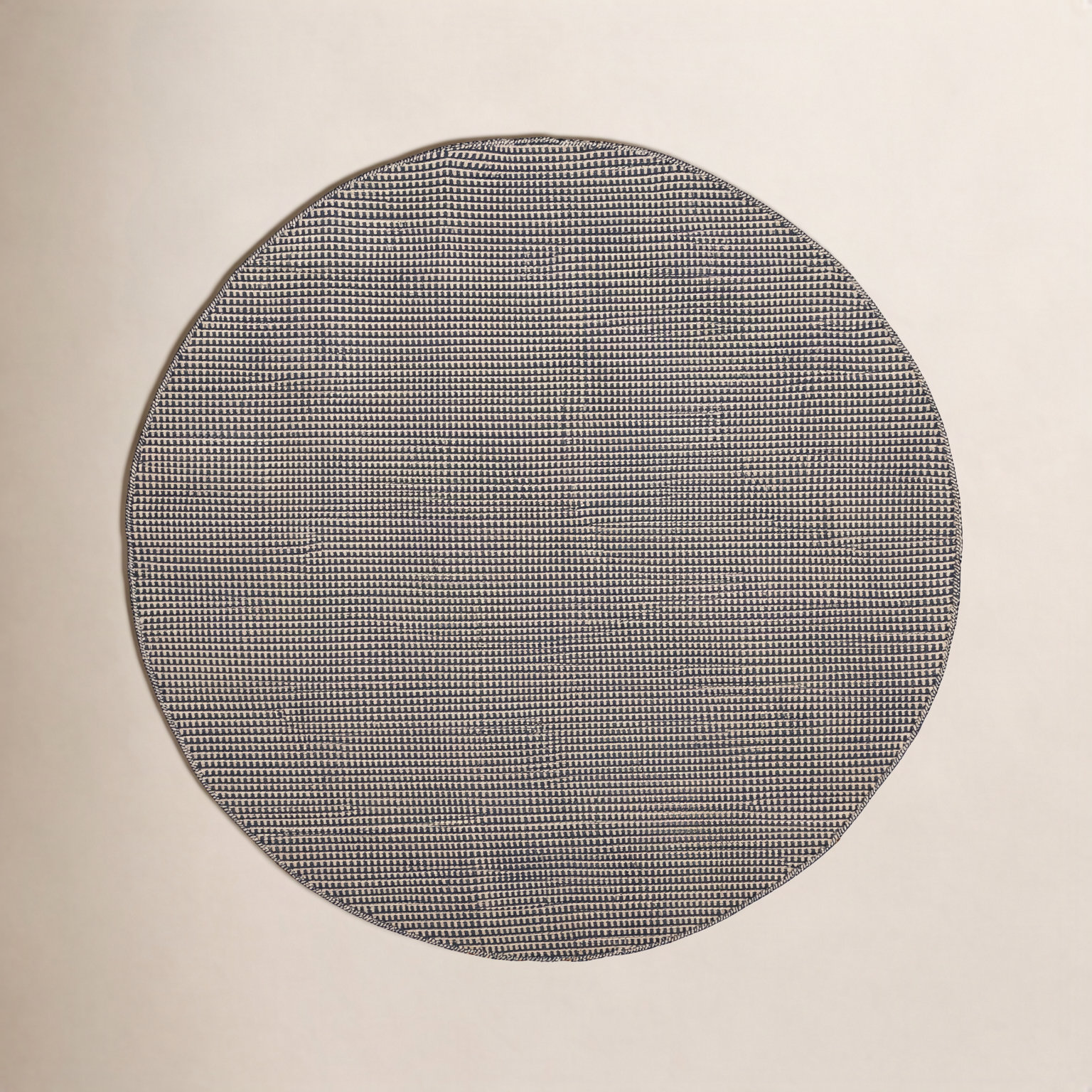 Bester Hand-Woven Geometric Cotton Rug, Round 4'