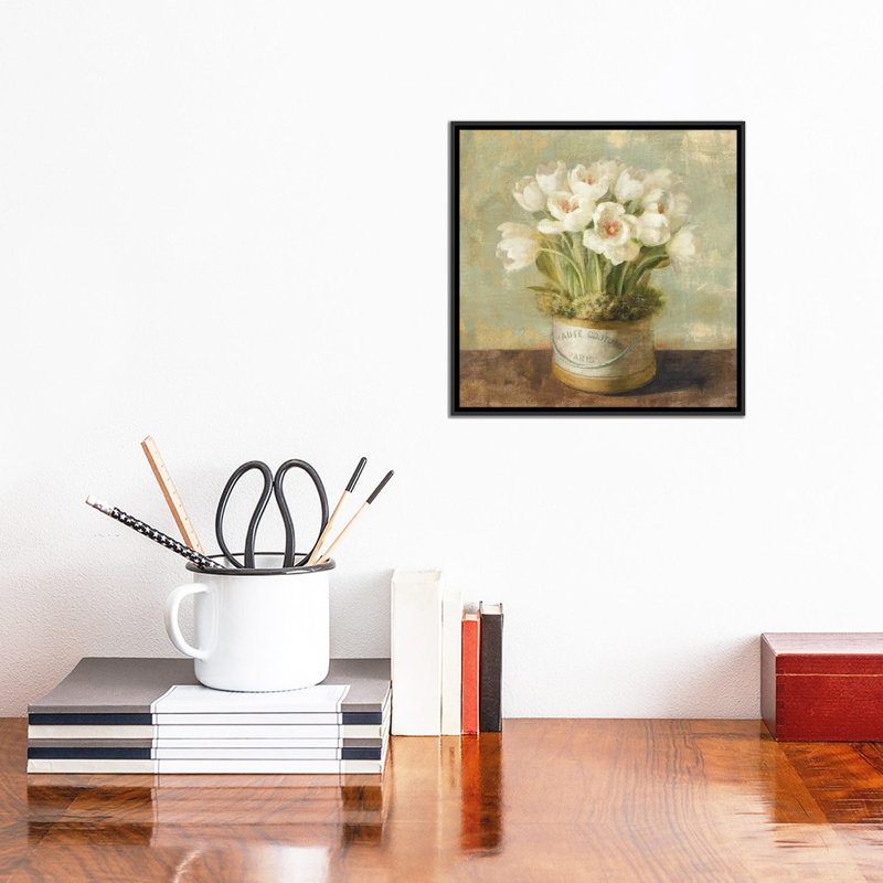 «Hatbox Tulips» par Danhui Nai - reproduction d'art, Toile avec cadre noir, H 12 po x l 12 po x P 1,5 po
