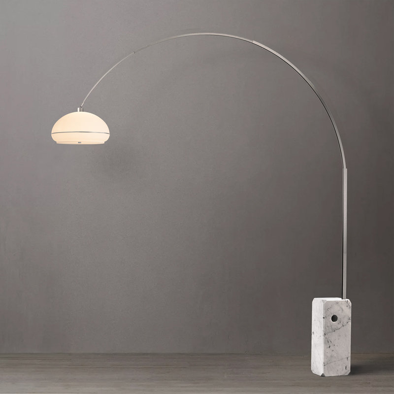 Lampe à arc moderne emblématique de style Mid-Century H 95 po, finition nickel satiné, base en marbre blanc, abat-jour ovale en lucite, intensité variable, ampoule incluse
