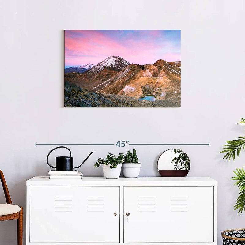 Senne Tongariro Mountainscape, 20" H x 30" W