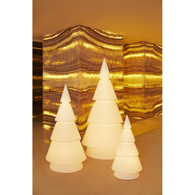 Forest Luz Matte Ice White Plug-In LED Outdoor Floor Lamp, 39.25" H x 19.75" W x 15.75" D, Plug-In