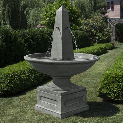 Fontaine en ciment Condotti