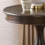 Table d'appoint ronde à piédestal en bois-1779527826