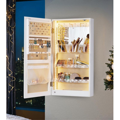 Armoire à bijoux
