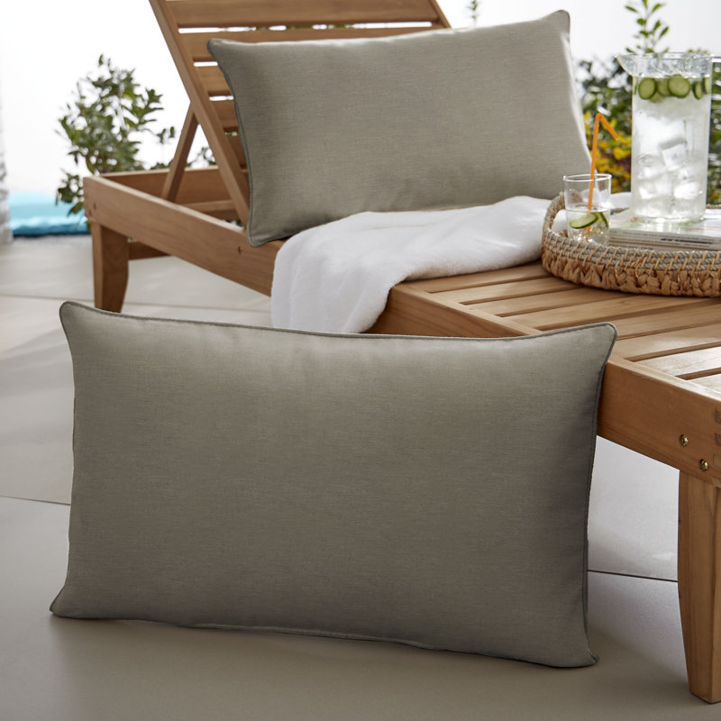 Ashish Outdoor Sunbrella Rectangular Pillow Cover & Insert, Toile taupe, Rectangle 16 po H x 26 po L