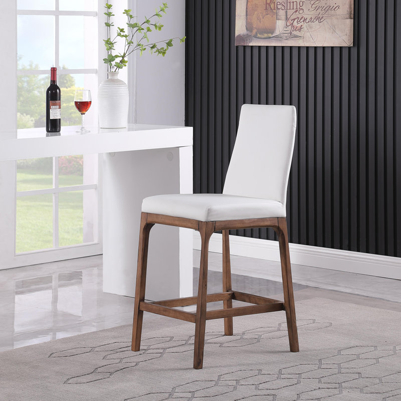 Bendicty Bar Stool, Walnut