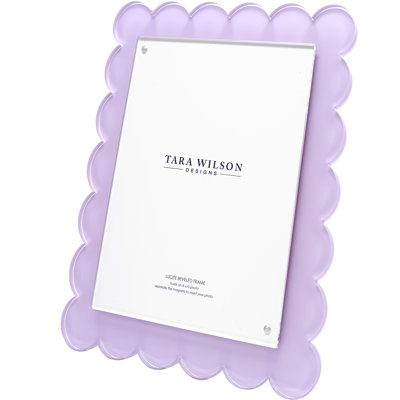 Lavender Scallop Frame - 8" x 10"