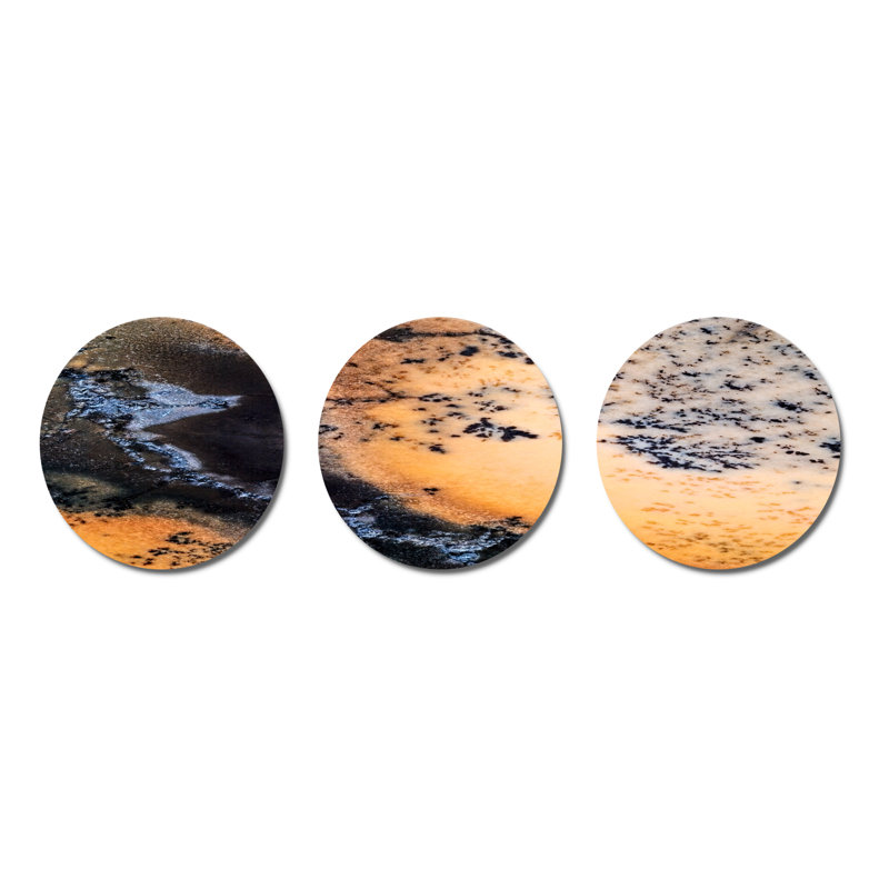 Abstract Wall Decor on Metal