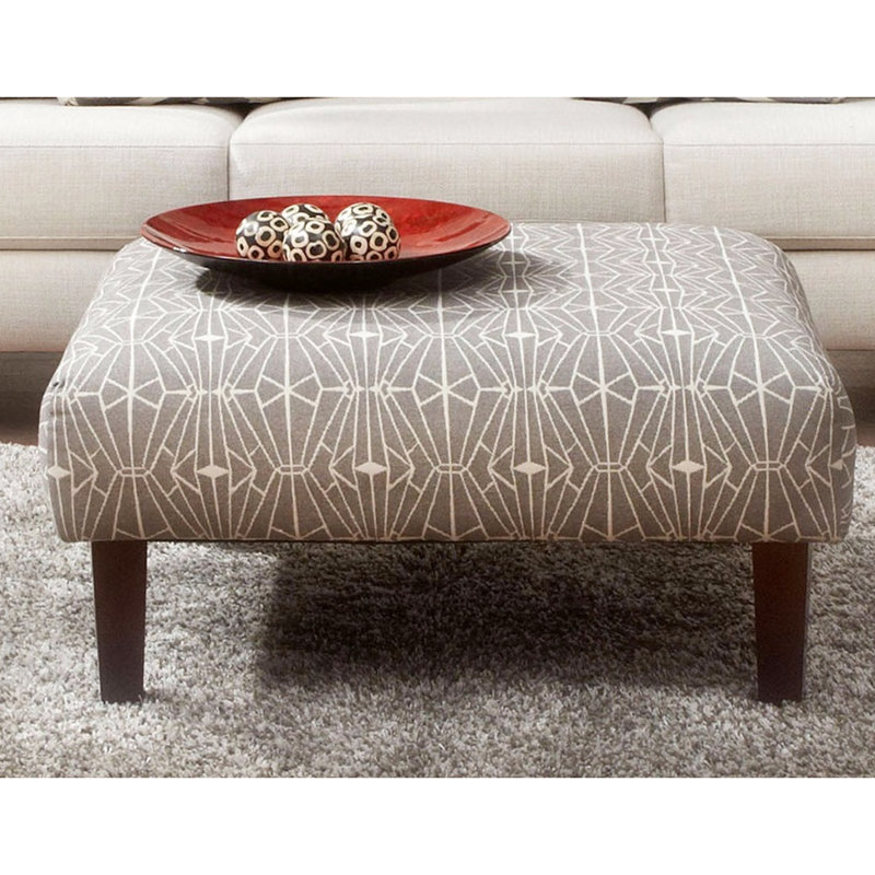 Revêtement carré, design contemporain, motif triangulaire, coussin en mousse à haute densité, couleur neutre, 36 pouces de long, large, 17 haut, unité simple