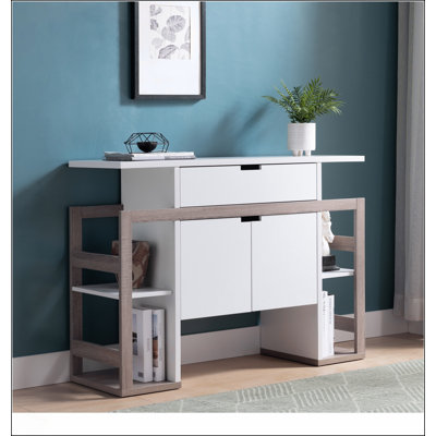 Buffet de cuisine modernisé avec 4 tablettes, combinant rangement et style pour une organisation efficace