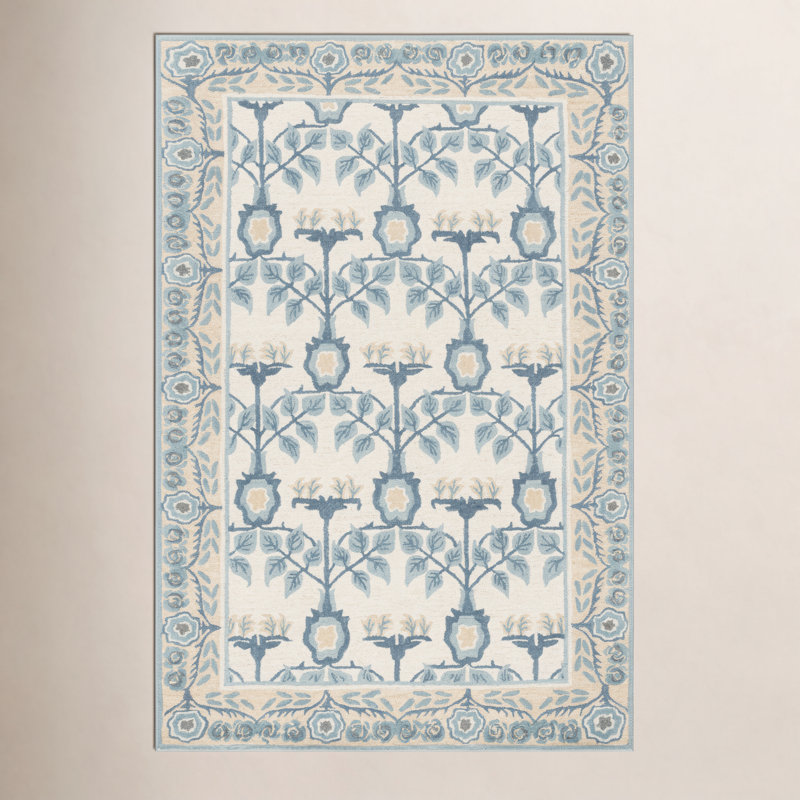 Tapis en laine, coton et viscose touffeté à la main ivoire et bleu Louella, Rectangle 5 pi x 8 pi