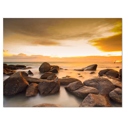 "rocky jaune tropical beach" , reproduction de photo sur toile tendue
