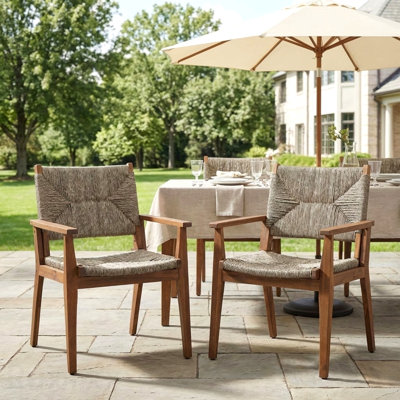 Chaise de salle à manger d'extérieur durable avec structure en bois d'acacia, siège en osier tissé à la main, finition brune, mobilier de jardin de patio (compatible avec table assortie)