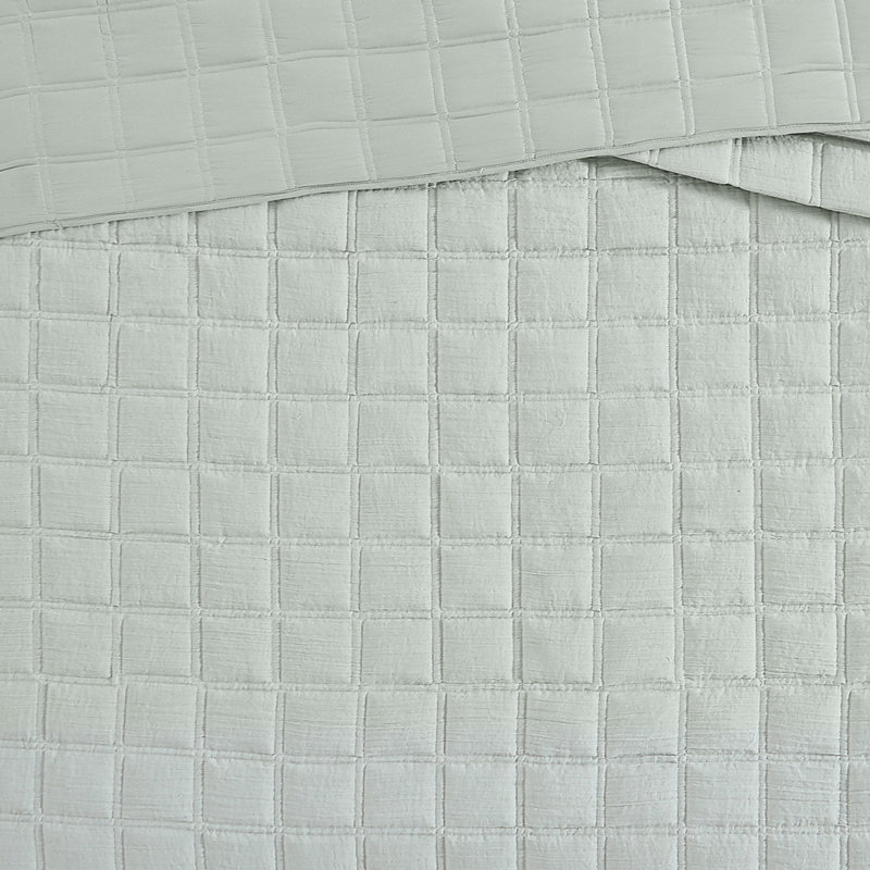 Gray Full Microfiber Quilt Set with Textured Pattern