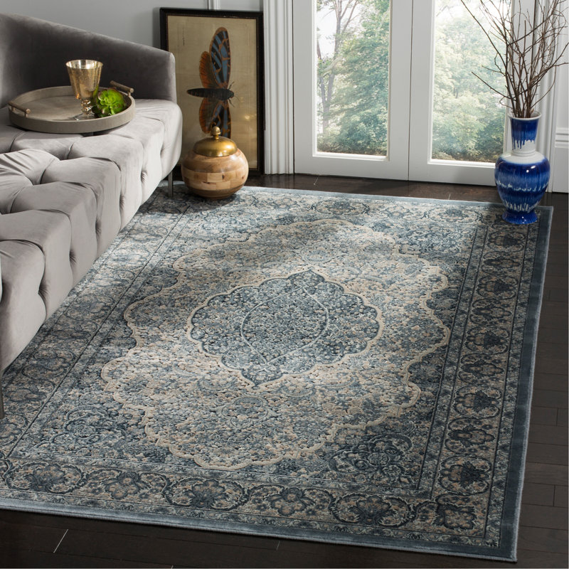 Goshen Performance Oriental Rug, Rectangle 4' x 5'7"