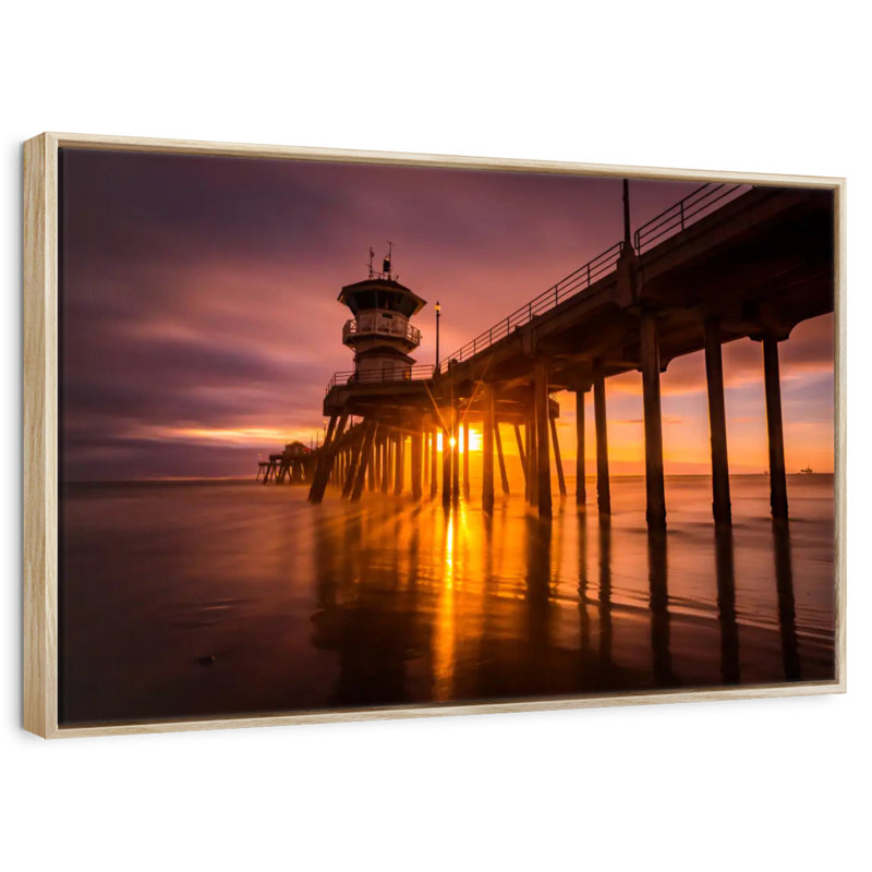 Coucher de soleil à Huntington Beach Pier, Cadre flottant en bois naturel, 43 po x 29 po
