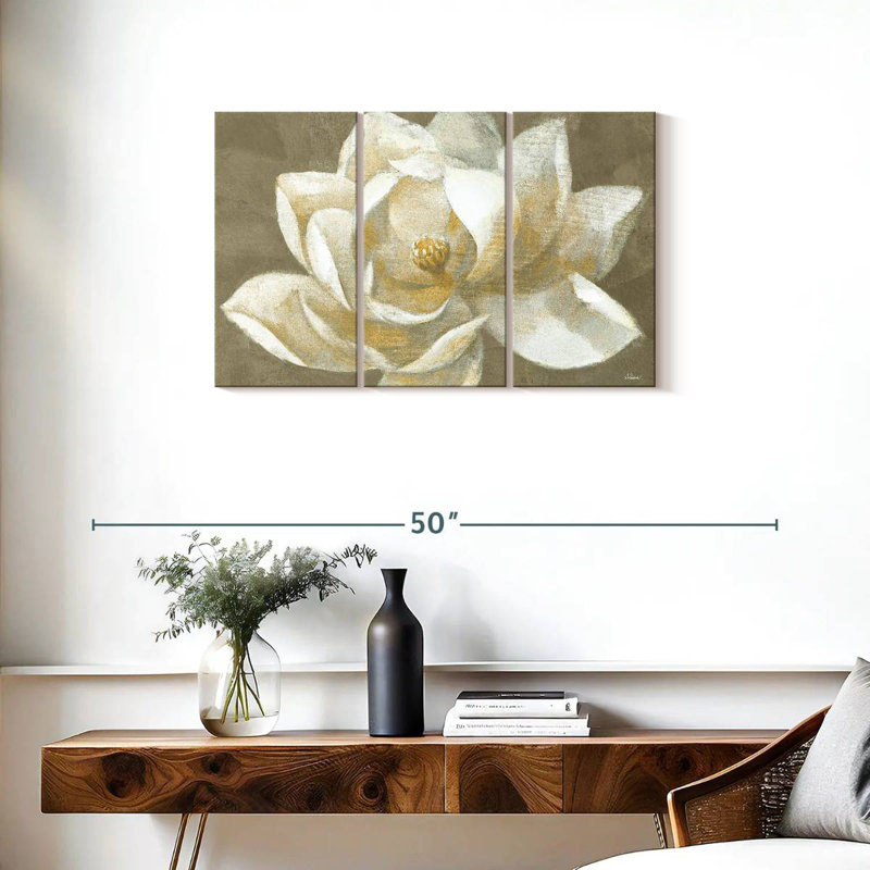Harnek Majestic Beige, 20" H x 33" W