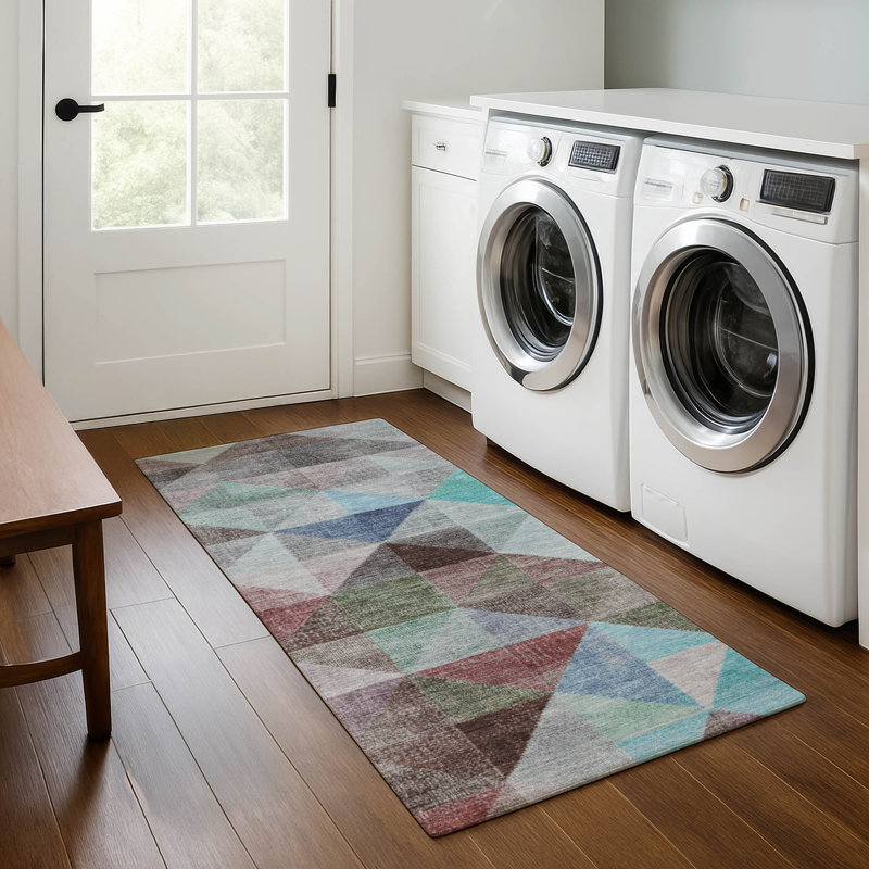 Premium Machine Washable Bissen Geometric Rug, Runner 2'3" x 7'6"