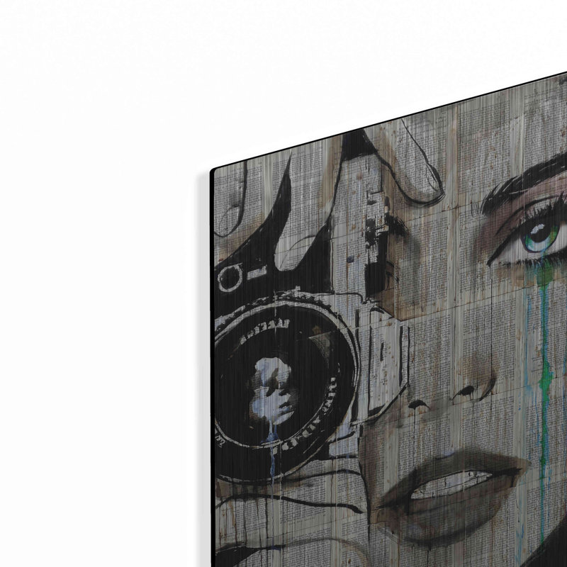 "Zoom" par Loui Jover, H 16 po x l 12 po
