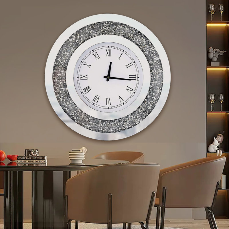 Medium circular wall clock, Small