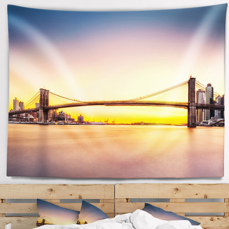 Tapisserie bleu ciel brooklyn bridge, H 78 po x l 92 po
