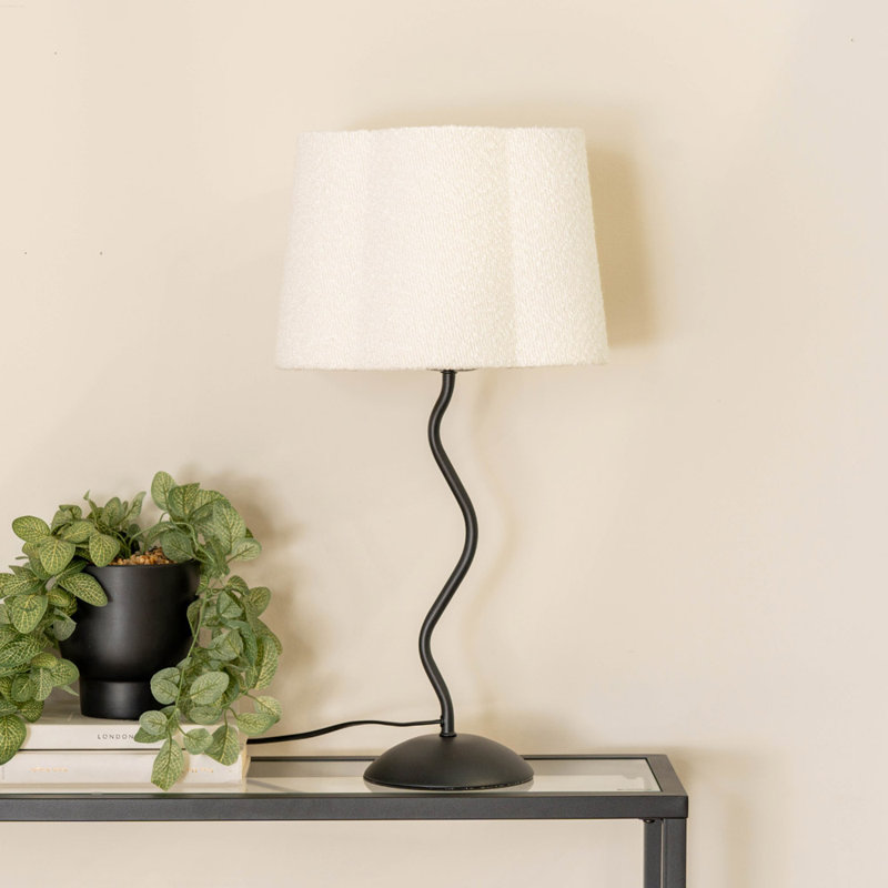 Roniesha Metal Table Lamp, Yes