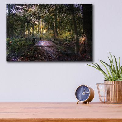 Art mural épique «Beyond the Wooden Bridge» par John Rivera, 24 po x 16 po
