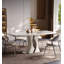 Table de salle à manger moderne et luxueuse-110743667